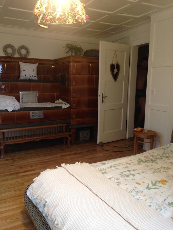Bnb Im Waldhof Bachenbulach Exteriör bild