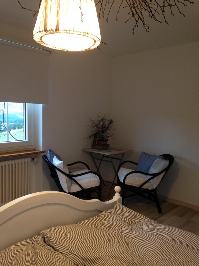 Bnb Im Waldhof Bachenbulach Exteriör bild